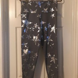 Aerie gray and silver star leggings size L